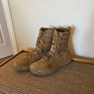 Nike Army SFB combat boots size 11.5